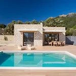 Christdilia Agios Christoforos (Lefkada)