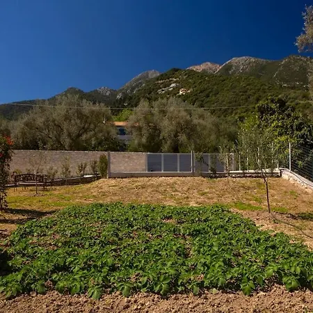 Christdilia Agios Christoforos (Lefkada)