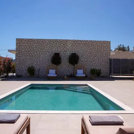 Christdilia Agios Christoforos (Lefkada)