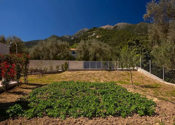 Christdilia Agios Christoforos (Lefkada)